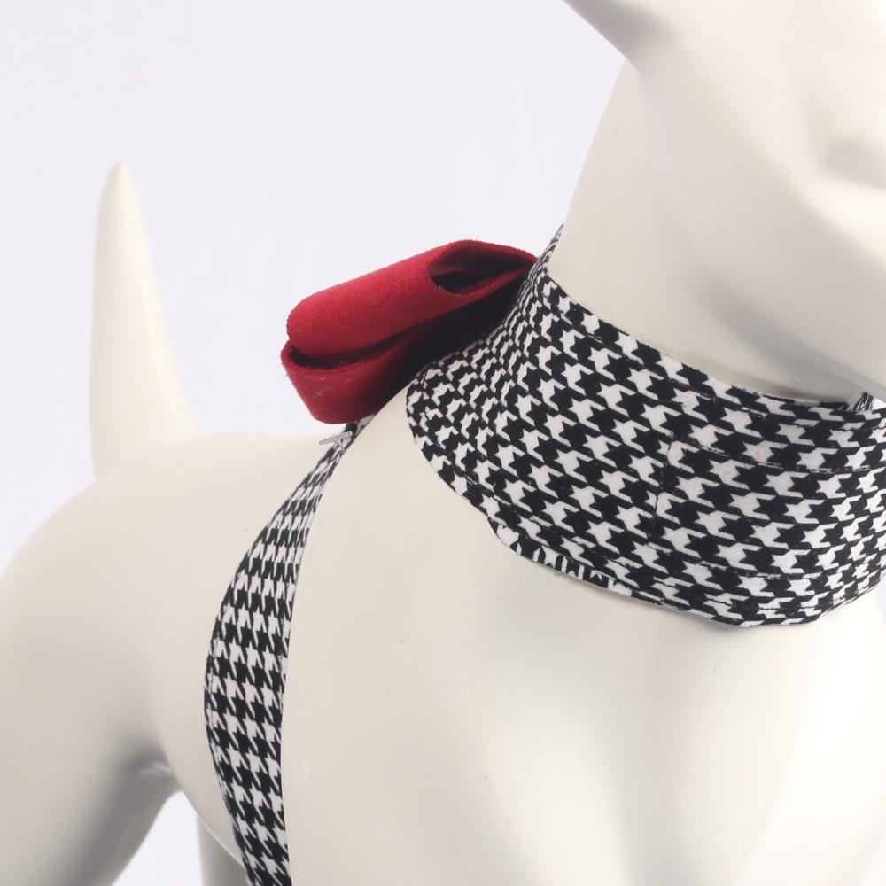 Black and White Red Hound Tuigje - Susan Lanci Designs