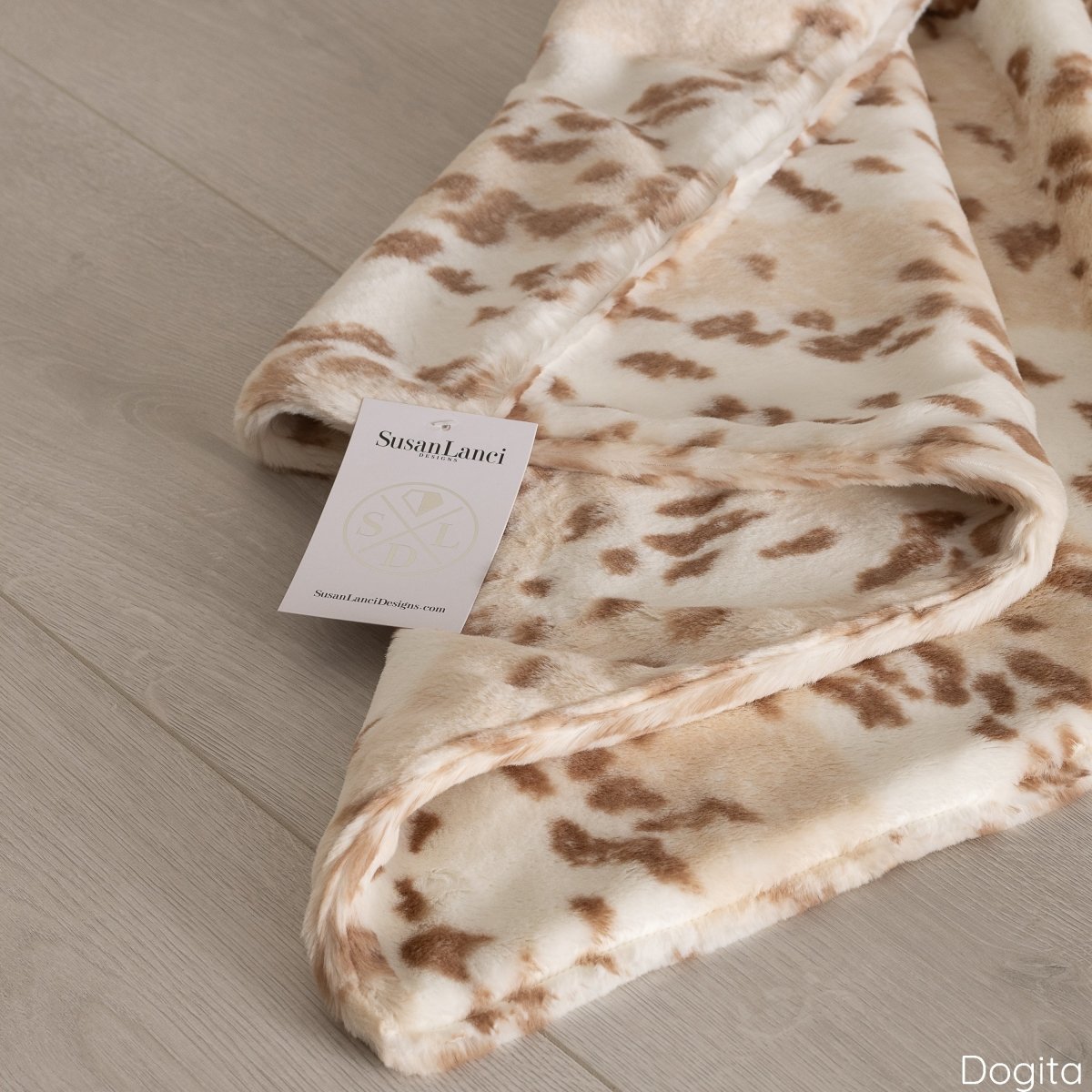 Soft Artic Snow Leopard Deken - Susan Lanci Designs